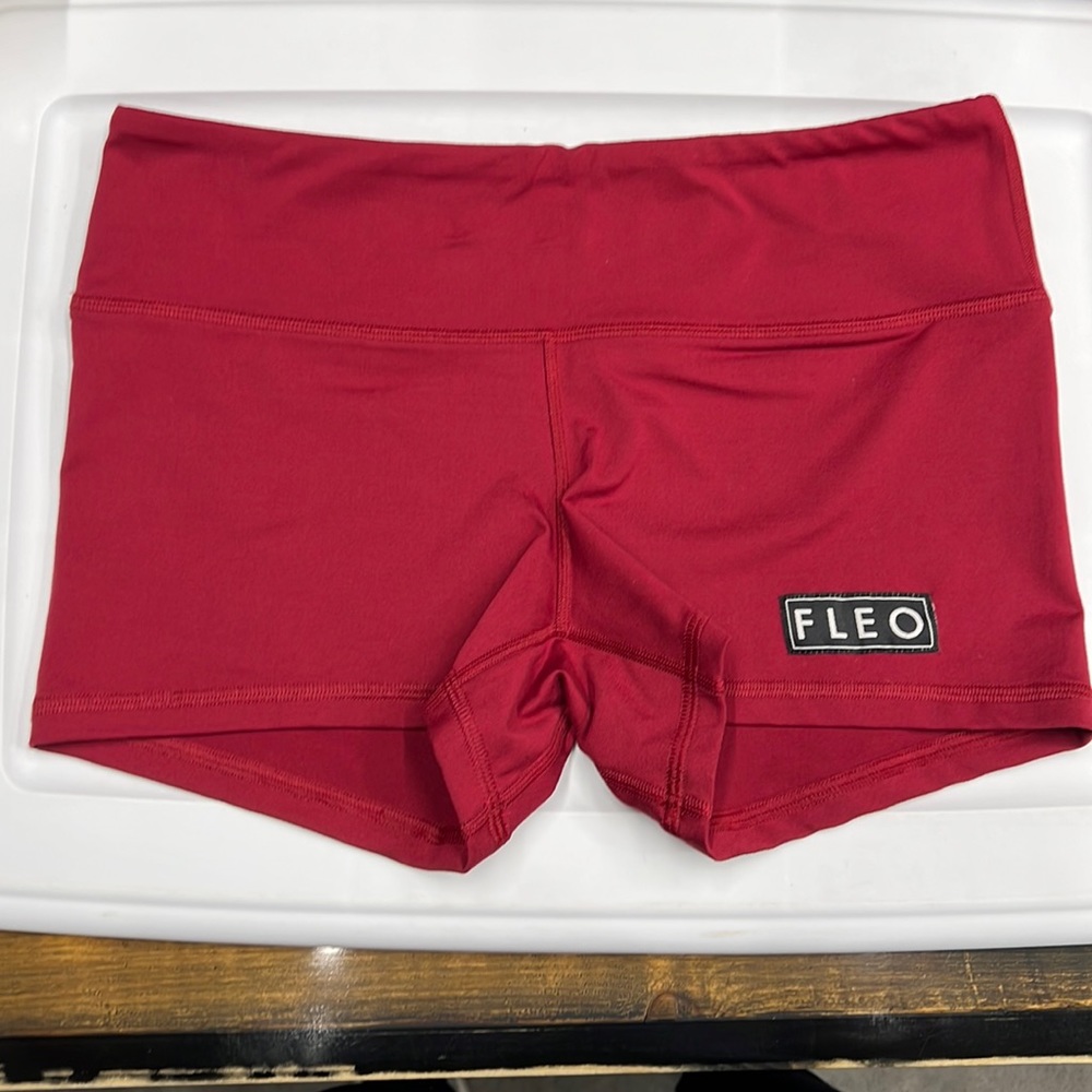 True red 3.25 Fleo shorts